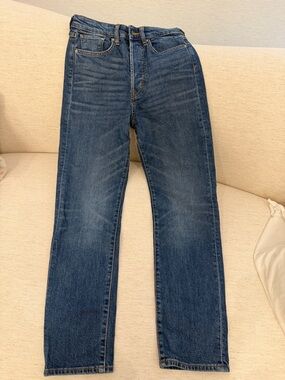 High-Rise Women's Jeans in Dark Blue